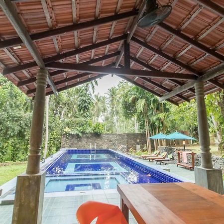 The Pineapple Villa Gampaha Exterior foto